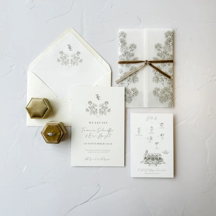 Trouwhuisstijl Gypsophila Bloom met trouwkaart en bijpassend drukwerk